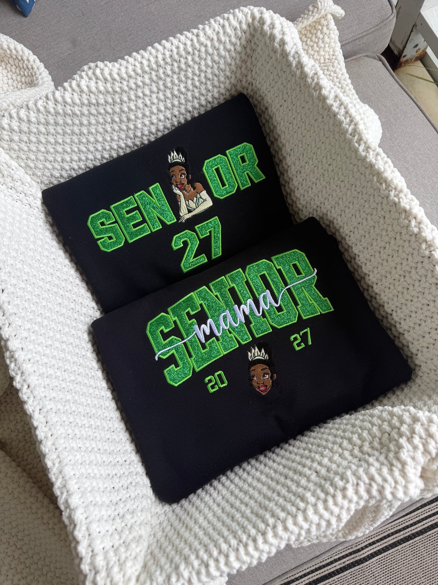 Senior Character Mama Duo Set