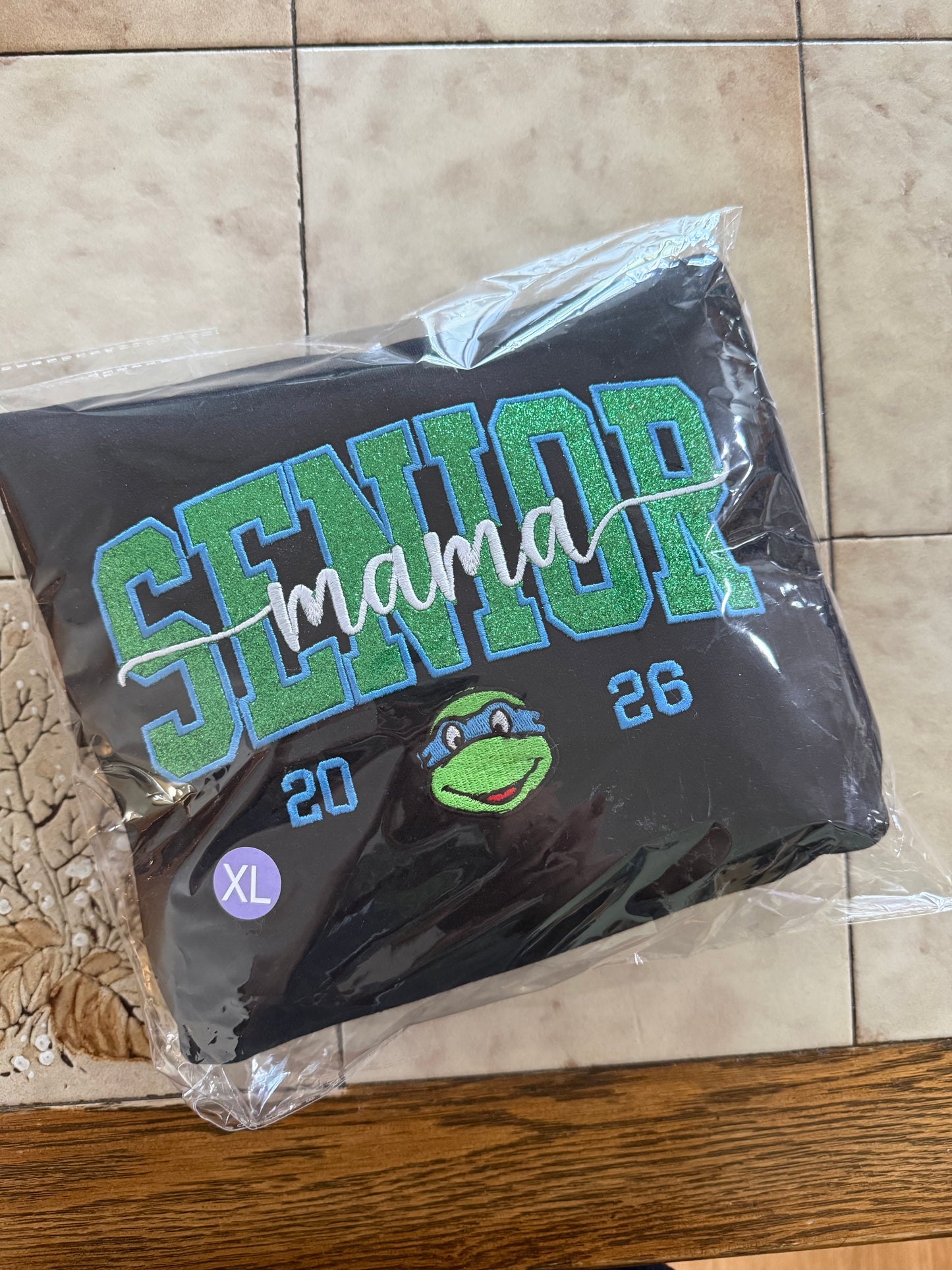 Ninja turtle mama sweatshirt (XL)