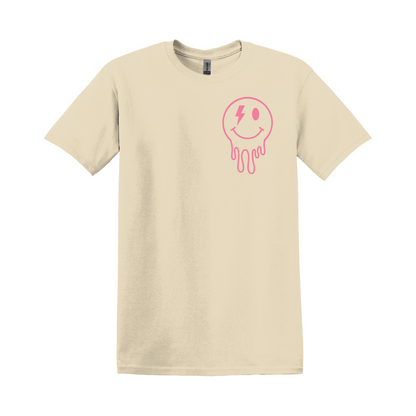 Impulsado por el café y la camiseta de ansiedad